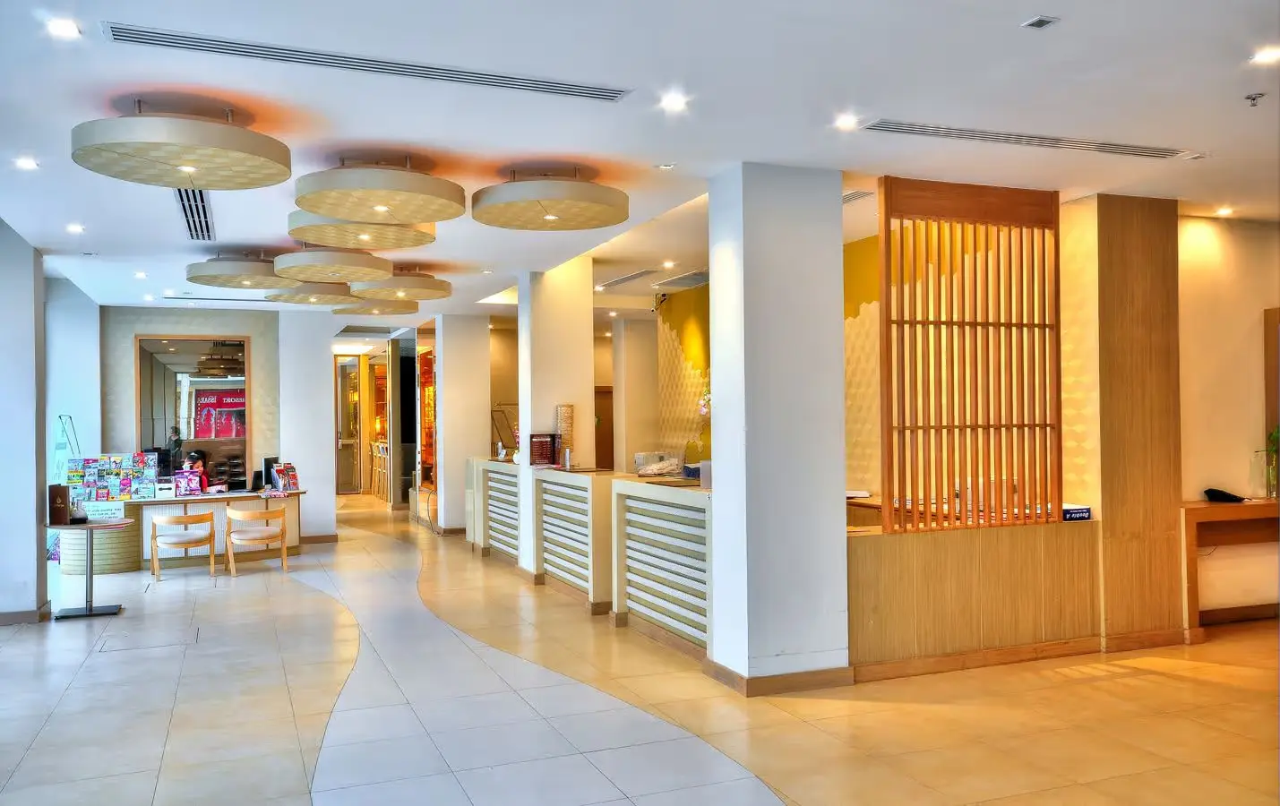 The Ashlee Plaza Patong Hotel & Spa 4* — фото 2